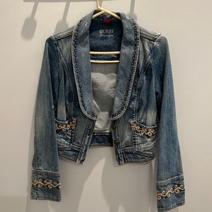 2004 Vintage Guess Premium denim jacket Features embroidery and grommets.